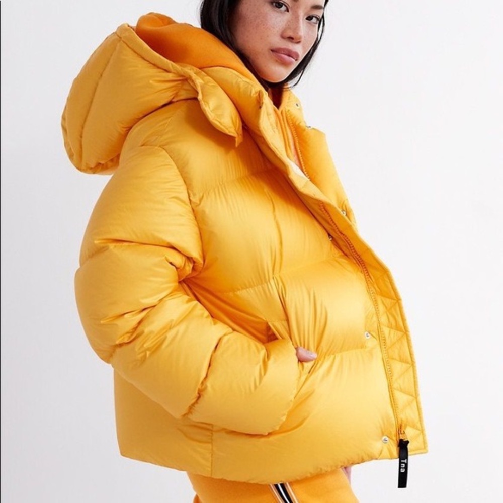 TNA Mega Puff Shorty